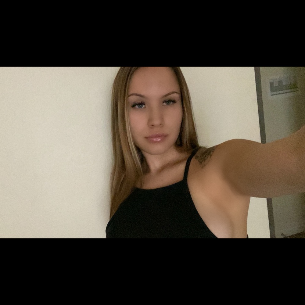 Meet your Posher, Xeniya